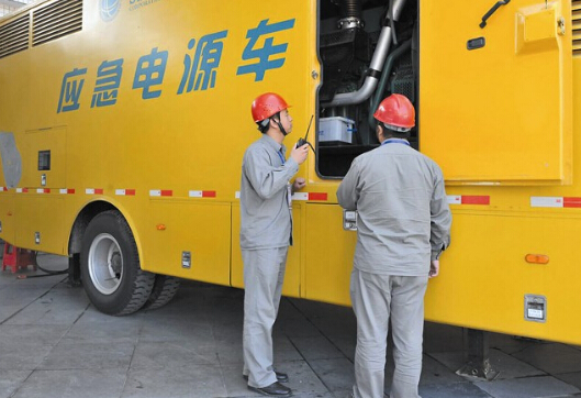 定南如何清理被灰尘覆盖的机油散热器？